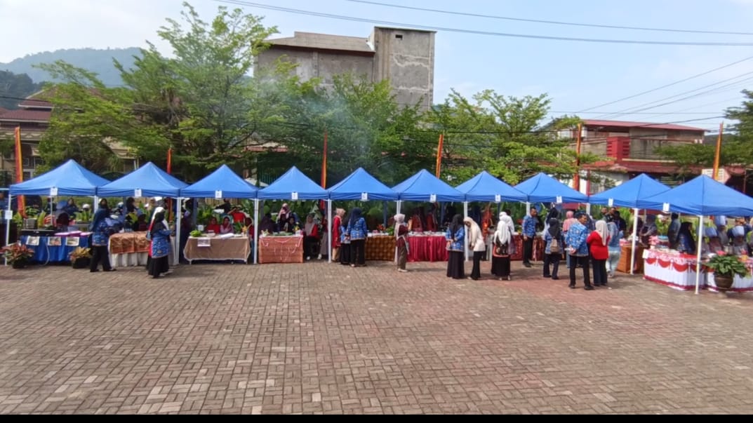 Lomba Memasak Palai Bada dan Lamang Golek Buka Rangkaian Semarak HUT RI ke-81 di Pesisir Selatan